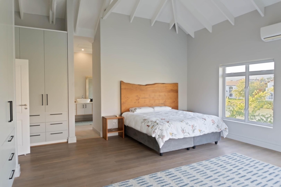 5 Bedroom Property for Sale in Val De Vie Estate Western Cape